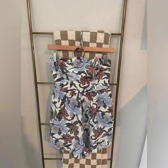 old navy romper size medium petite - Picture 1 of 6